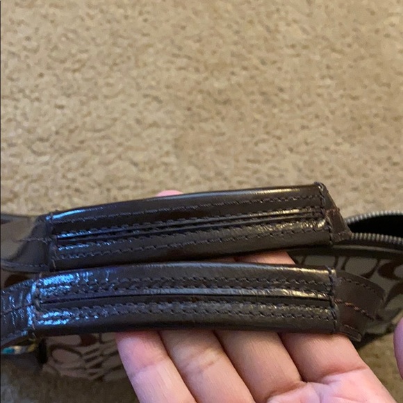 Coach - Picture 5 of 8